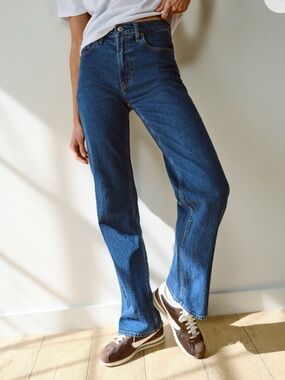 Abercrombie & Fitch The 90s Relaxed High Rise Blue Medium Wash Womens 30 10S